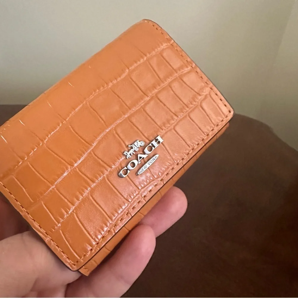 New Coach Micro Wallet